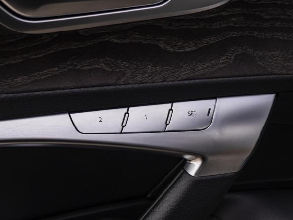 Audi A6 V (C8) Рестайлинг с пробегом 2023 года, цена 5 528 000 рублей, 17500 км, седан, Автокод Объявления