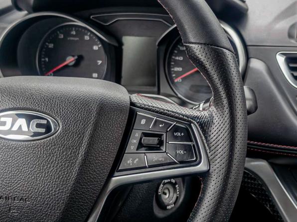 JAC JS3 с пробегом 2023 года, цена 1 399 900 рублей, 45000 км, внедорожник, Автокод Объявления