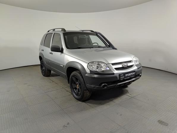 Chevrolet Niva I Рестайлинг с пробегом 2015 года, цена 572 000 рублей, 143626 км, внедорожник, Автокод Объявления