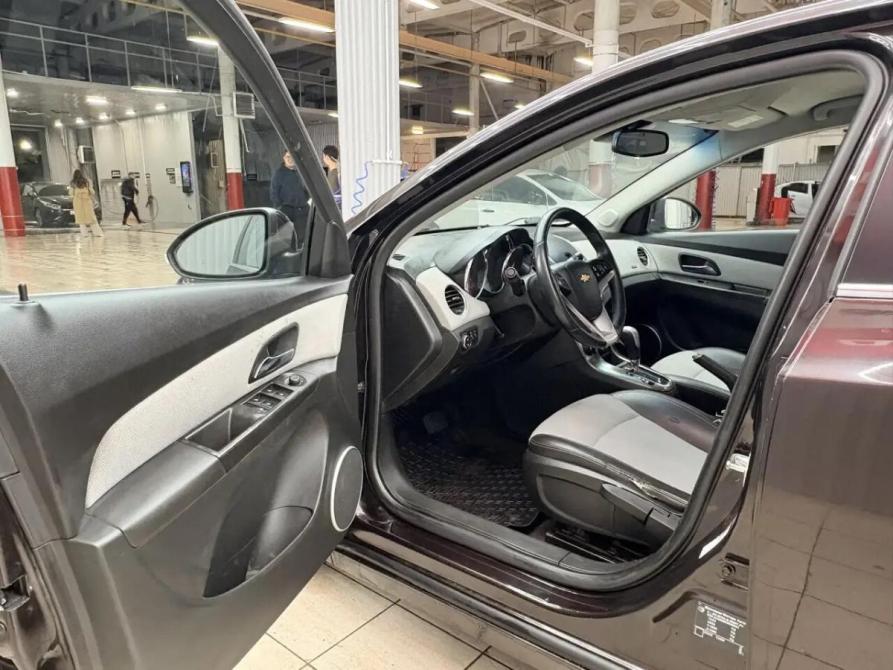 Chevrolet Cruze I Рестайлинг Альметьевск  - изображение 9
