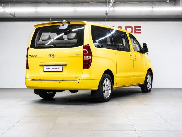 Hyundai Grand Starex I Рестайлинг 2 с пробегом 2018 года, цена 2 659 000 рублей, 223154 км, минивэн, Автокод Объявления