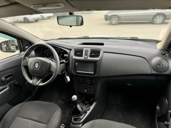 Renault Logan II Рестайлинг с пробегом 2018 года, цена 680 000 рублей, 105464 км, седан, Автокод Объявления