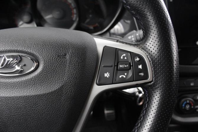 Lada (ВАЗ) Vesta I с пробегом 2021 года, цена 1 075 000 рублей, 136259 км, седан, Автокод Объявления