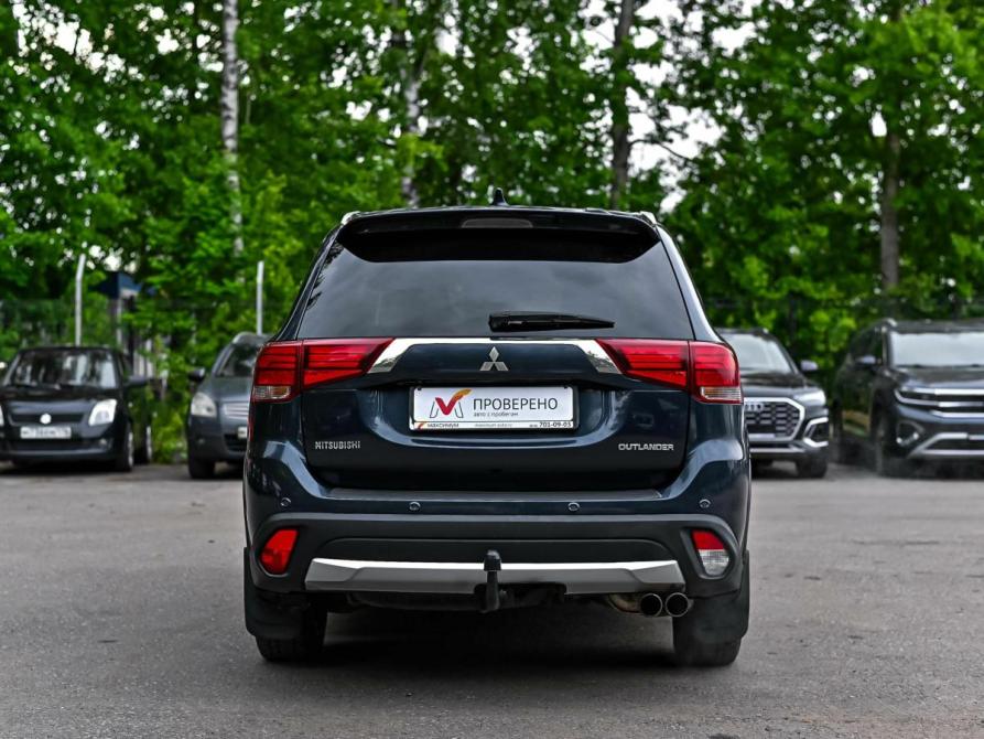 Mitsubishi Outlander III Рестайлинг 2 Санкт-Петербург  - изображение 4