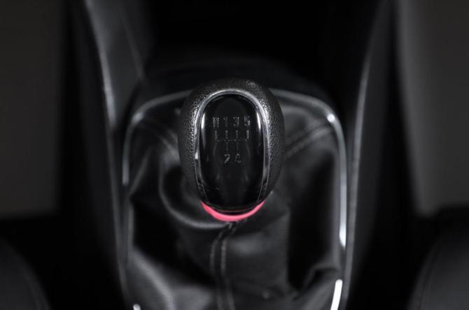 Opel Mokka I с пробегом 2013 года, цена 1 099 000 рублей, 133000 км, внедорожник, Автокод Объявления