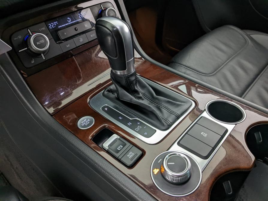 Volkswagen Touareg II Рестайлинг Москва  - изображение 27