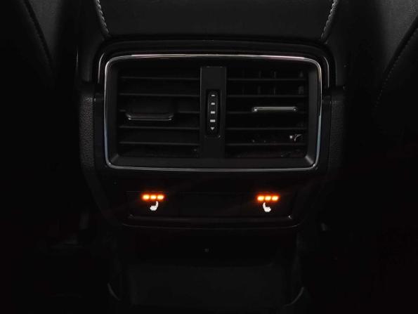 Skoda Karoq I с пробегом 2021 года, цена 2 400 000 рублей, 94315 км, внедорожник, Автокод Объявления