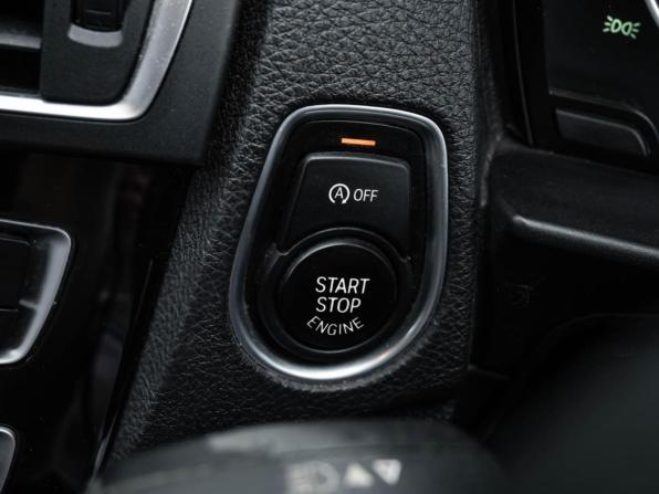 BMW 1 серии II (F20/F21) Рестайлинг с пробегом 2015 года, цена 1 590 000 рублей, 116480 км, хэтчбек, Автокод Объявления