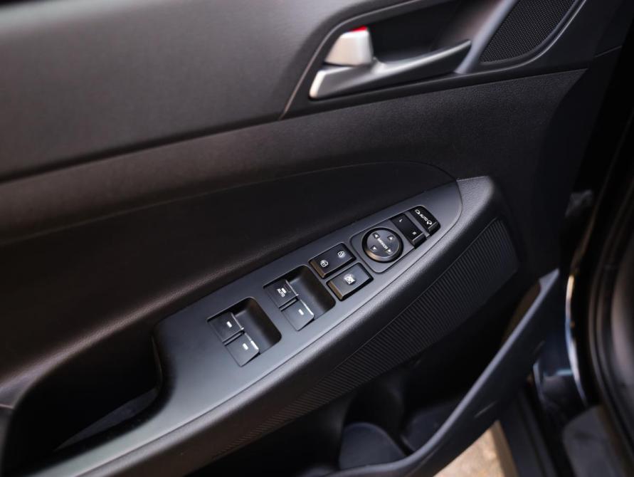 Hyundai Tucson III Санкт-Петербург  - изображение 25