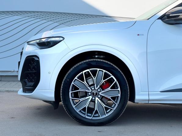Audi Q5 III с пробегом 2026 года, цена 6 090 000 рублей, 10 км, внедорожник, Автокод Объявления