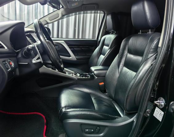 Mitsubishi Pajero Sport III с пробегом 2017 года, цена 2 333 000 рублей, 240805 км, внедорожник, Автокод Объявления