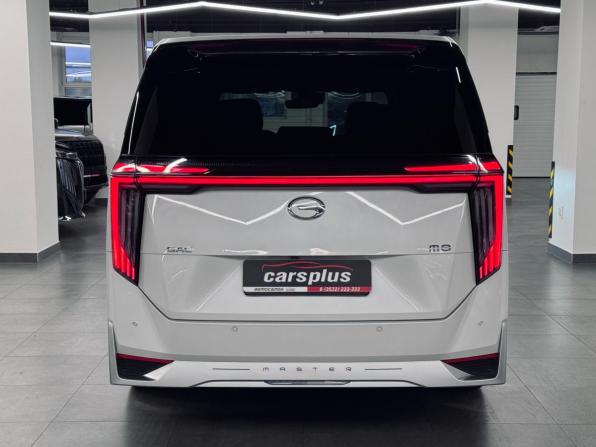 GAC M8 с пробегом 2024 года, цена 4 100 000 рублей, 57727 км, минивэн, Автокод Объявления