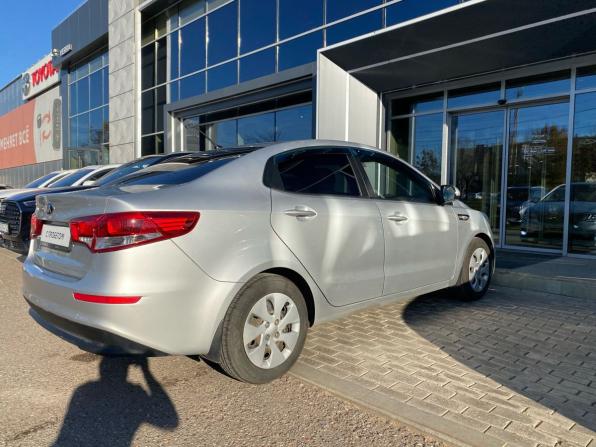 Kia Rio III Рестайлинг с пробегом 2016 года, цена 1 050 000 рублей, 150726 км, седан, Автокод Объявления