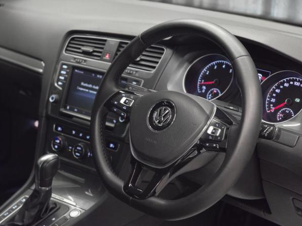 Volkswagen Golf VII с пробегом 2015 года, цена 1 449 000 рублей, 187116 км, универсал, Автокод Объявления