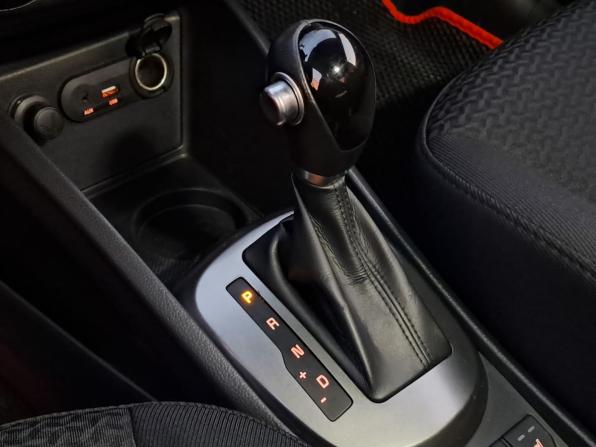 Kia Rio III Рестайлинг с пробегом 2016 года, цена 960 000 рублей, 183000 км, седан, Автокод Объявления