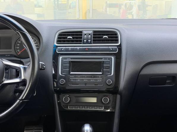 Volkswagen Polo V Рестайлинг с пробегом 2017 года, цена 1 210 000 рублей, 149400 км, седан, Автокод Объявления