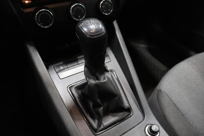 Skoda Octavia III (A7) с пробегом 2014 года, цена 927 000 рублей, 179481 км, лифтбек, Автокод Объявления