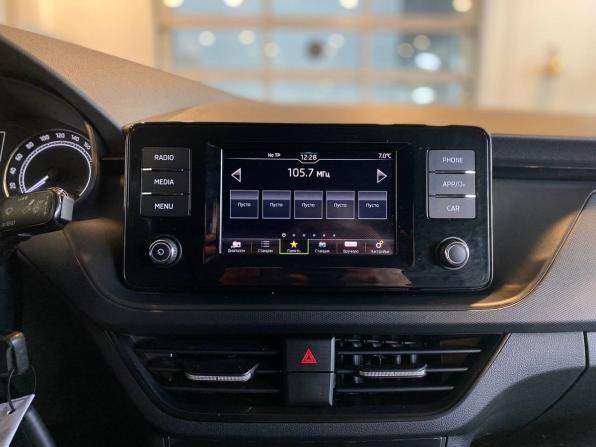 Skoda Rapid II с пробегом 2021 года, цена 1 665 000 рублей, 68307 км, лифтбек, Автокод Объявления
