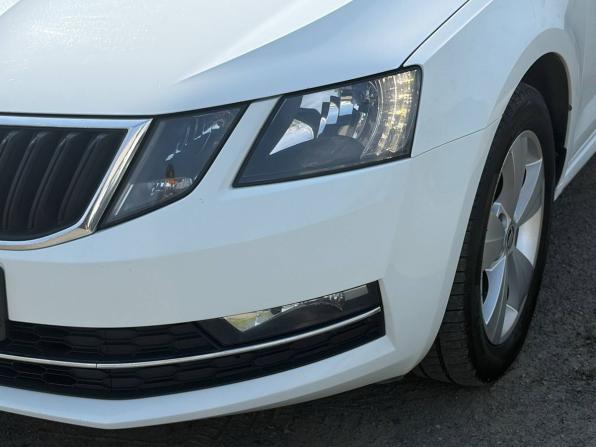 Skoda Octavia III (A7) Рестайлинг с пробегом 2017 года, цена 1 529 000 рублей, 158719 км, лифтбек, Автокод Объявления