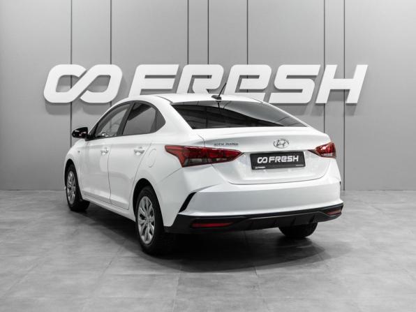 Hyundai Solaris II Рестайлинг с пробегом 2021 года, цена 1 629 851 рубль, 53393 км, седан, Автокод Объявления