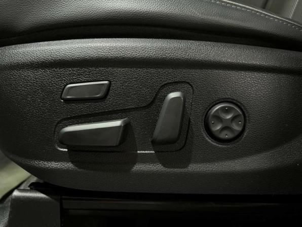 Hyundai Santa Fe IV Рестайлинг с пробегом 2023 года, цена 3 870 000 рублей, 63404 км, внедорожник, Автокод Объявления