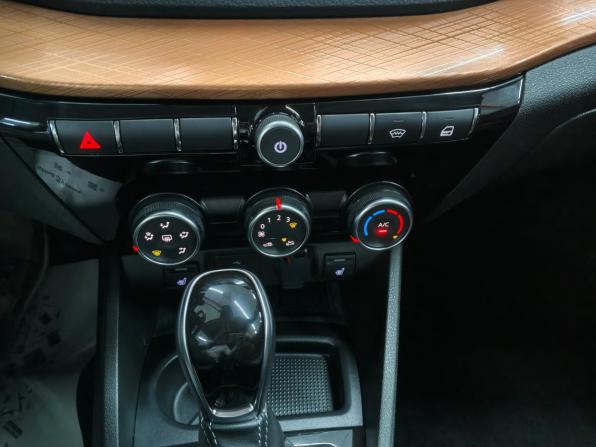Lada (ВАЗ) Vesta I Рестайлинг (NG) с пробегом 2024 года, цена 1 339 000 рублей, 31075 км, седан, Автокод Объявления