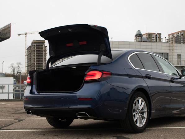 BMW 5 серии VII (G30/G31/G38) Рестайлинг с пробегом 2021 года, цена 4 800 000 рублей, 45046 км, седан, Автокод Объявления