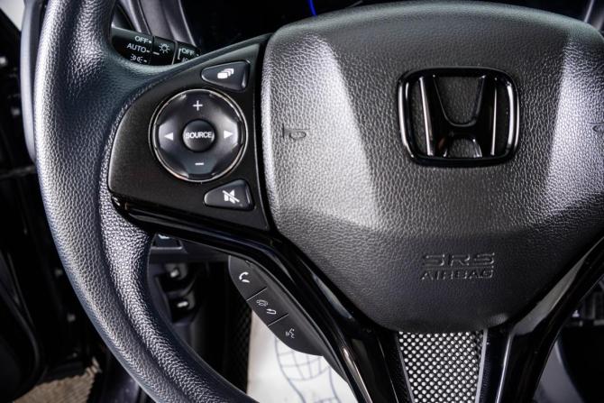Honda Vezel I с пробегом 2022 года, цена 2 499 000 рублей, 59000 км, внедорожник, Автокод Объявления