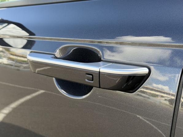 Kia Carnival IV с пробегом 2021 года, цена 3 850 000 рублей, 77165 км, минивэн, Автокод Объявления