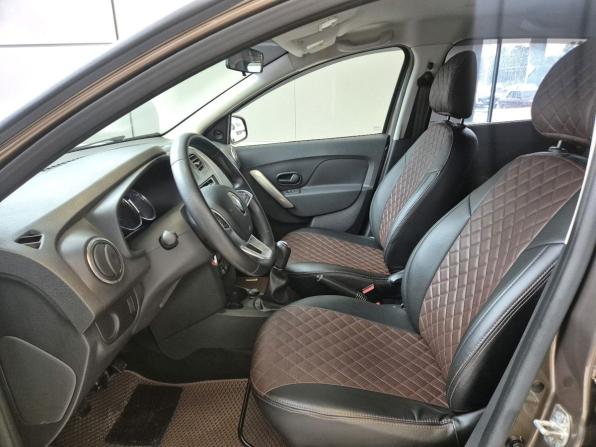 Renault Sandero II Рестайлинг с пробегом 2018 года, цена 999 000 рублей, 37019 км, хэтчбек, Автокод Объявления