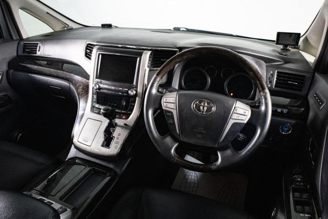 Toyota Vellfire I с пробегом 2012 года, цена 2 689 000 рублей, 263113 км, минивэн, Автокод Объявления
