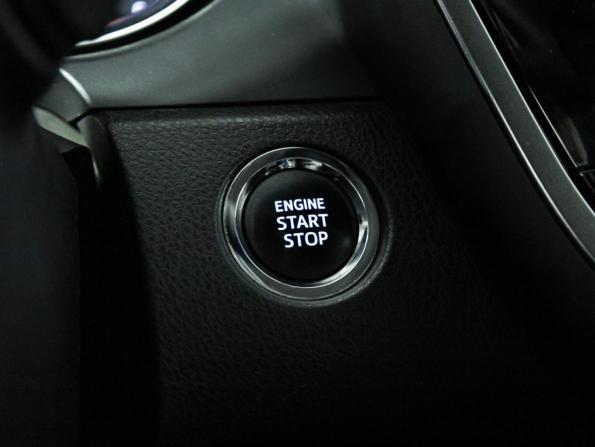 Toyota Camry VIII (XV70) с пробегом 2019 года, цена 2 039 585 рублей, 233000 км, седан, Автокод Объявления
