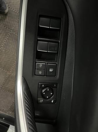 Toyota RAV4 V (XA50) с пробегом 2021 года, цена 3 050 000 рублей, 88058 км, внедорожник, Автокод Объявления