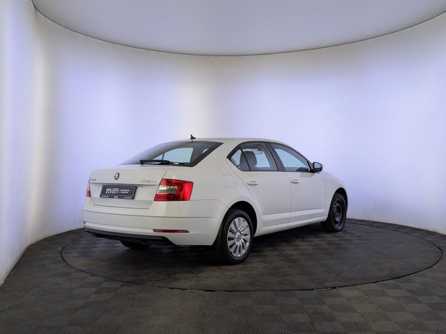 Skoda Octavia III (A7) Рестайлинг Москва  - изображение 5