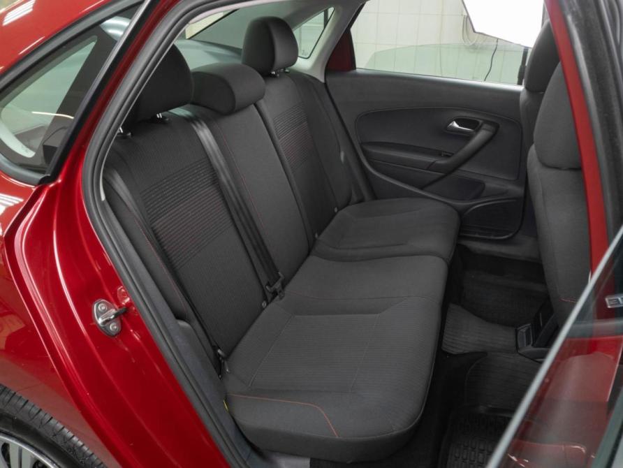 Volkswagen Polo V Рестайлинг Тюмень  - изображение 7