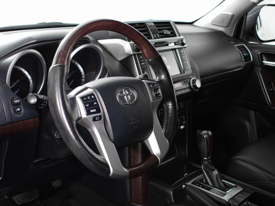 Toyota Land Cruiser Prado 150 Series Рестайлинг 1 Москва  - изображение 10