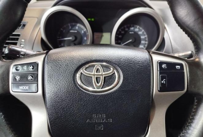 Toyota Land Cruiser Prado 150 Series с пробегом 2012 года, цена 2 950 000 рублей, 147271 км, внедорожник, Автокод Объявления
