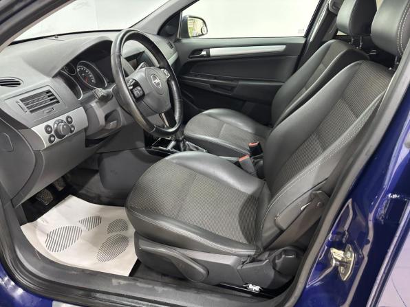 Opel Astra H Рестайлинг с пробегом 2014 года, цена 620 000 рублей, 182340 км, хэтчбек, Автокод Объявления