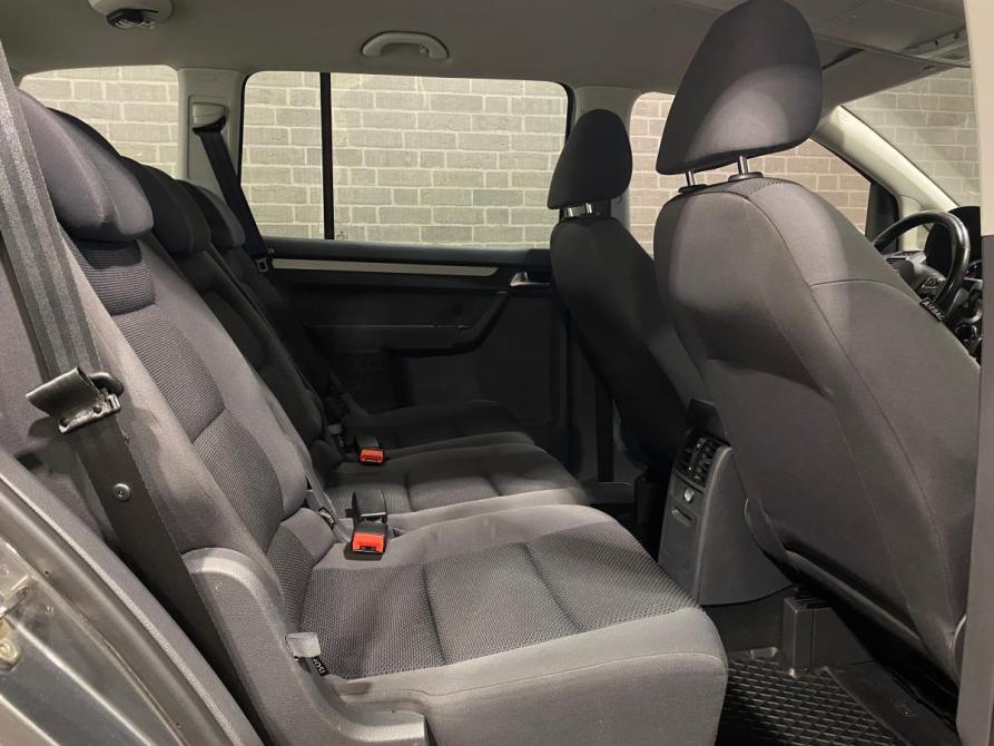 Volkswagen Touran I Рестайлинг 2 Челябинск  - изображение 11