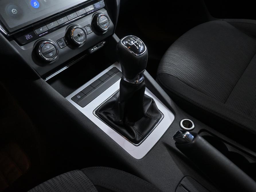 Skoda Octavia III (A7) Москва  - изображение 14