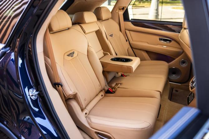 Новый Bentley Bentayga I Рестайлинг 2025 года, цена 42 700 000 рублей, внедорожник, Автокод Объявления