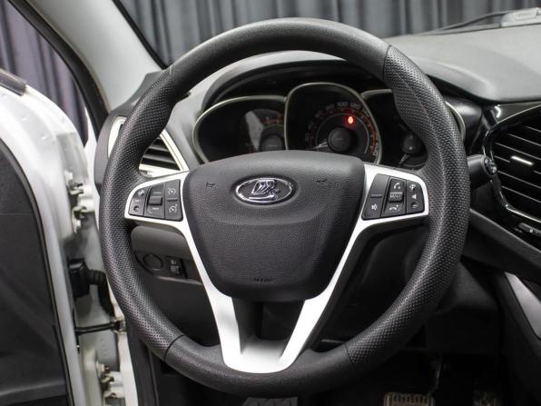 Lada (ВАЗ) Vesta I с пробегом 2017 года, цена 998 000 рублей, 48870 км, универсал, Автокод Объявления