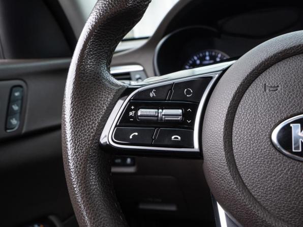 Kia Optima IV Рестайлинг с пробегом 2019 года, цена 2 050 000 рублей, 109391 км, седан, Автокод Объявления