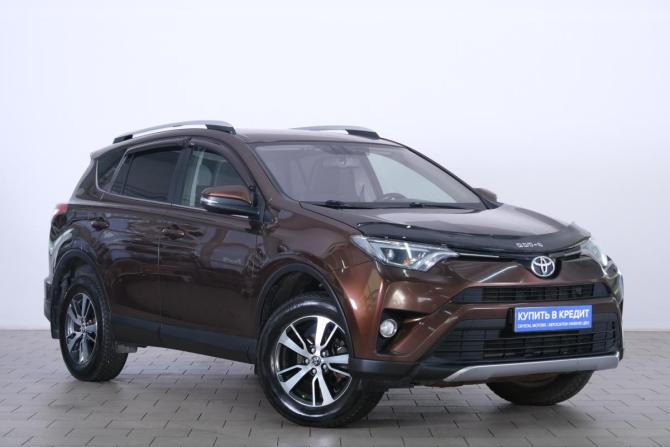 Toyota RAV4 IV (XA40) Рестайлинг с пробегом 2018 года, цена 2 259 000 рублей, 240000 км, внедорожник, Автокод Объявления