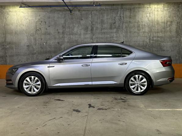 Skoda Superb III Рестайлинг с пробегом 2021 года, цена 2 500 000 рублей, 90403 км, лифтбек, Автокод Объявления