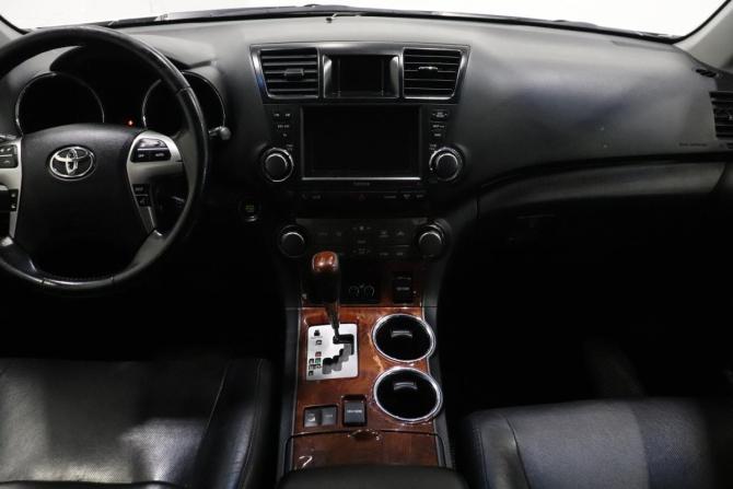 Toyota Highlander II (XU40) Рестайлинг с пробегом 2013 года, цена 1 976 000 рублей, 186924 км, внедорожник, Автокод Объявления