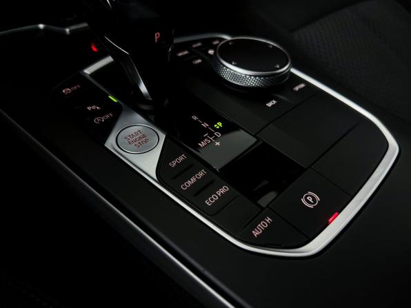 BMW 1 серии III (F40) с пробегом 2021 года, цена 2 400 000 рублей, 86485 км, хэтчбек, Автокод Объявления