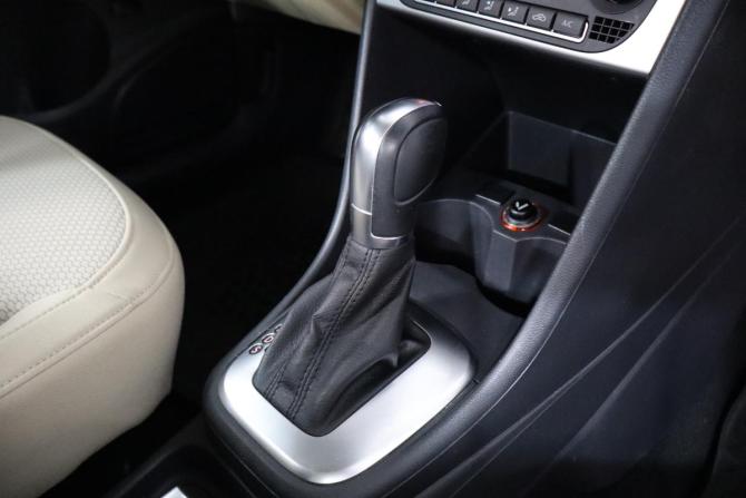 Volkswagen Polo V с пробегом 2015 года, цена 949 000 рублей, 120000 км, седан, Автокод Объявления
