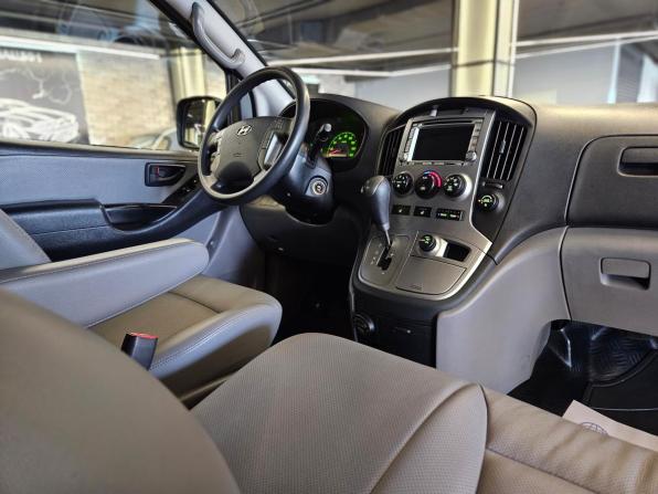 Hyundai Grand Starex I с пробегом 2015 года, цена 2 350 000 рублей, 121949 км, минивэн, Автокод Объявления