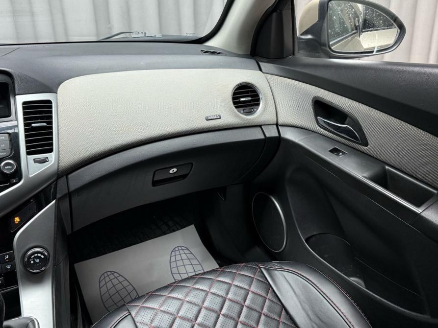 Chevrolet Cruze I Ижевск  - изображение 12